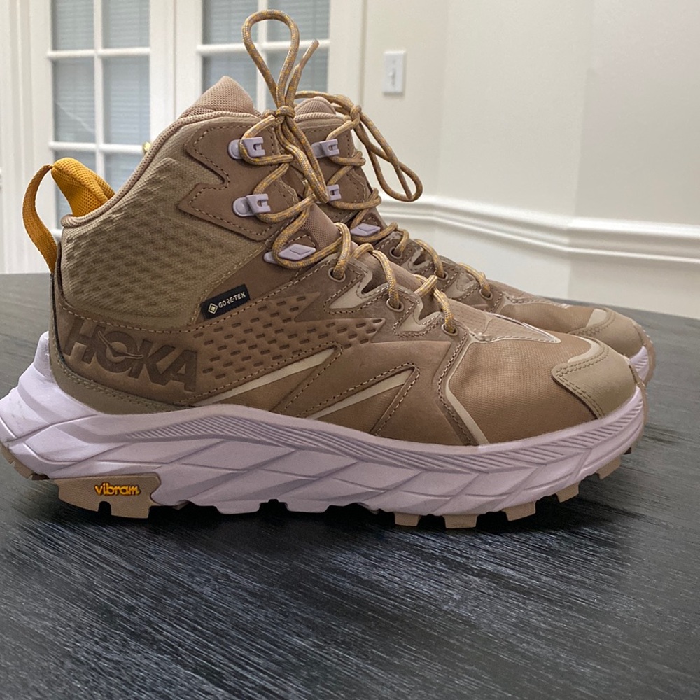 Hoka One One Anacapa MID GTX - Unisex - NEW